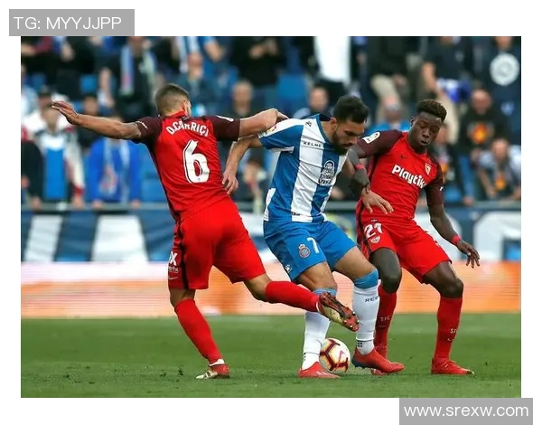 塞维利亚客场不敌巴伦西亚，遭遇联赛两连败——战术调整与心态考验的双重挑战