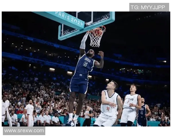 美国男篮在奥运会上击败西班牙队，取得开门红